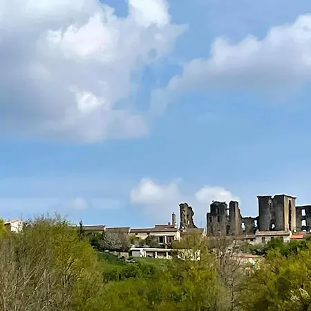 Апартаменты Pause Cathare Chalabre